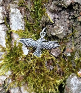 Zawieszka KRUK HUGIN mała srebro