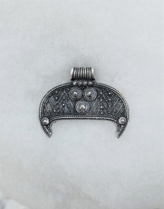 Zawieszka słowiańska LUNULA srebro