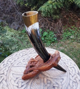 Róg do picia 0,4 polerowany okuty