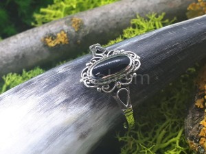 Pierścień średniowieczny ILTA onyks srebro