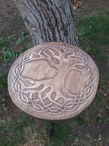 stolik yggdrasil 1.jpg
